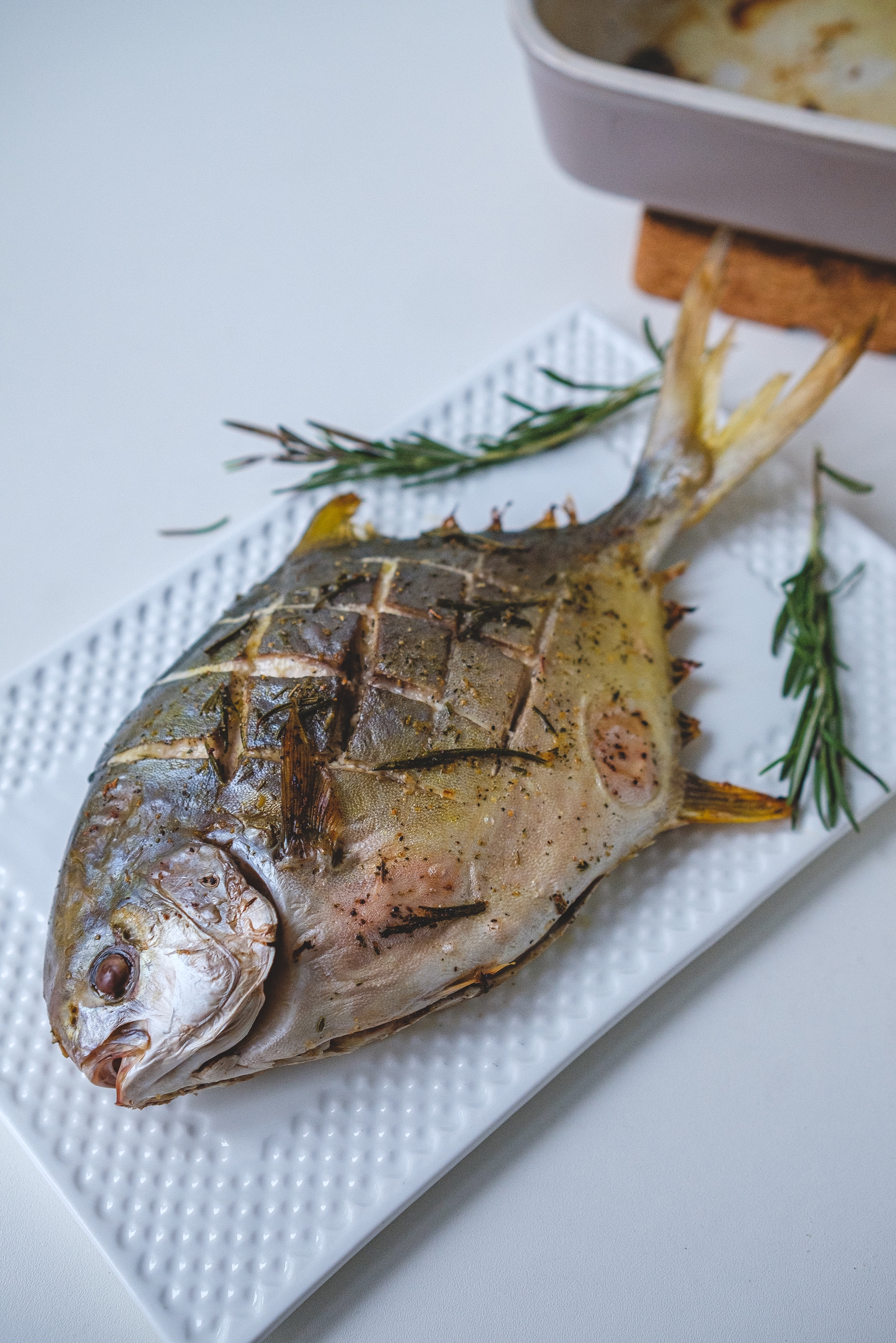 Запеченный помпано