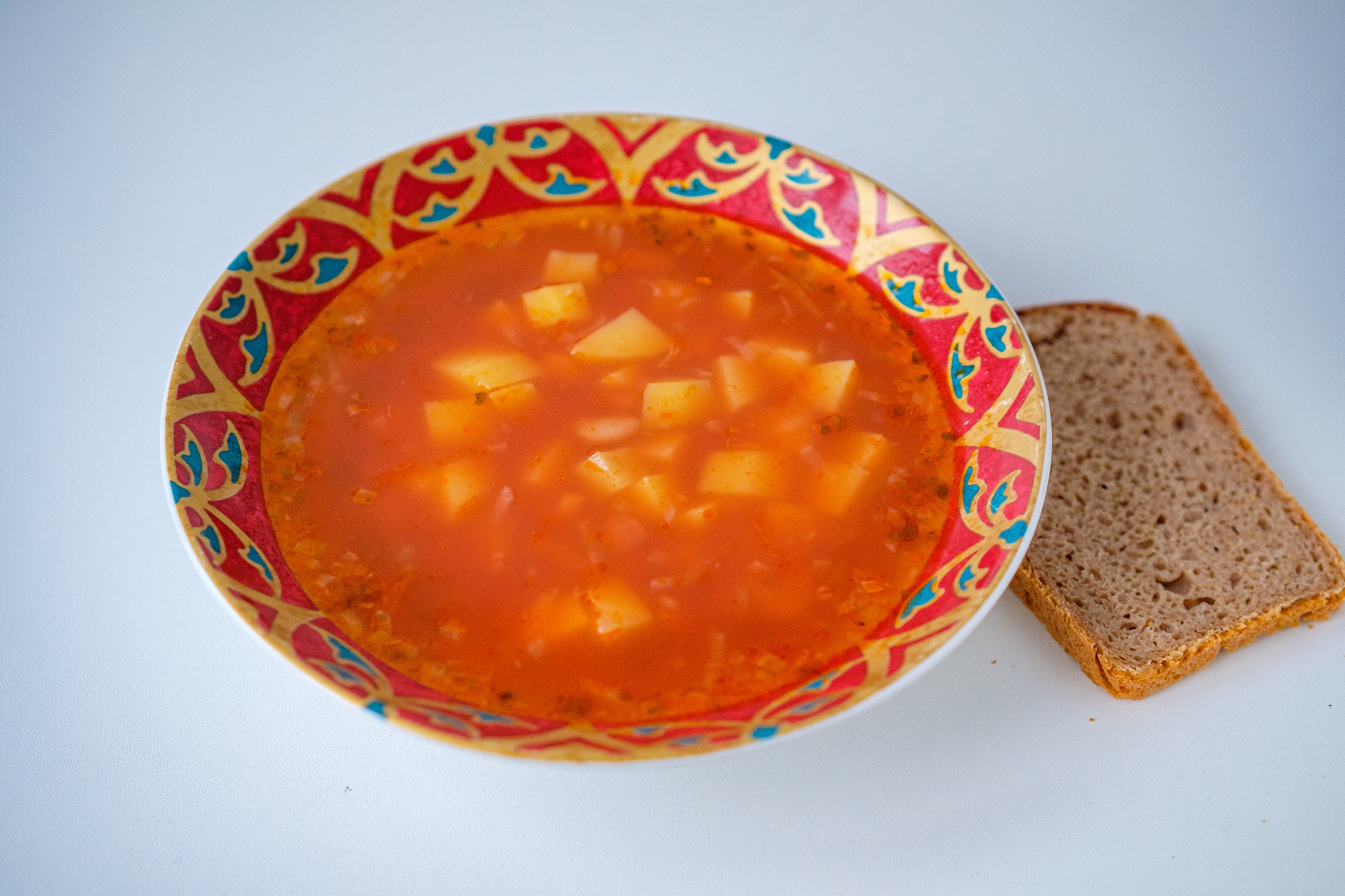 Бобовые в супах — это не только вкусно, но и сытно! Мы собрали для вас подборку ароматных супов с фасолью, чечевицей и нутом, которые согреют и насытят. Выбирайте рецепт по душе и готовьте с удовольствием!