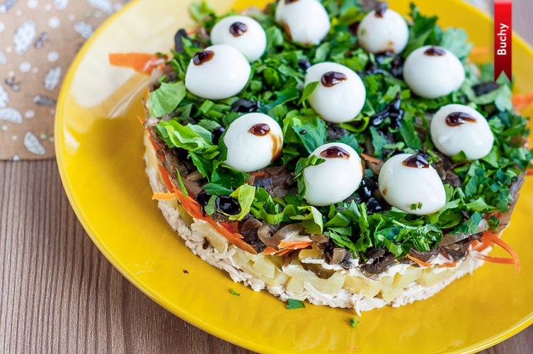 Ищете идеи для салатов с грибами? У нас есть несколько сытных и вкусных вариантов, которые разнообразят ваше меню. От теплых до слоеных — выбирайте, что по душе!2